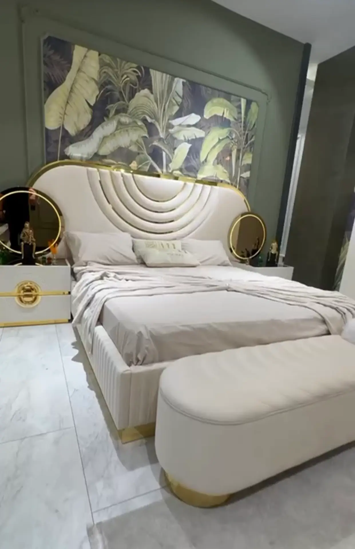 Ensemble de Chambre à Coucher Complète de Luxe Art Déco "Palais Doré" - Or Poli et Blanc Brillant – Image 9
