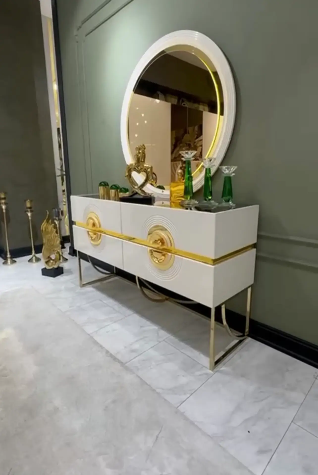 Ensemble de Chambre à Coucher Complète de Luxe Art Déco "Palais Doré" - Or Poli et Blanc Brillant – Image 4